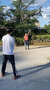 石黒賢さんから受け取った100volleychallenge！ 高校3年生のテニス部所属の甥っ子とchallengeしました。 途中危ない場面を甥っ子のリーチの長さにも助けられリズムを取り戻しました。 結局100往復達成!!! 次はモデルの立野リカちゃんへ！ | Kimiko Date（伊達 公子）