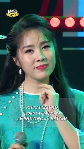 Thấy người xưa kia gặp không may, thương lòng chị hai trào nước mắt