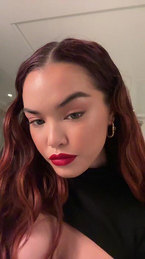 not proud of this transition but proud of the makeup 💋 @lorealparis