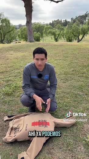 Aprende cómo hacer un maniquí casero para poder practicar RCP en casa 🏠🚨🚑 #primerosauxilios #aprendeentiktok #fyp