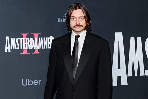 Helft van publiek Gover Meit liep weg tijdens zijn comedyshow