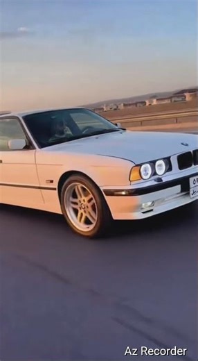 تجمع نادي الشباب العراقي ستوريات بي ام دبليو