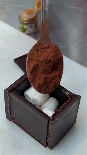 Minecraft Hot Chocolate! Block by block, sip by sip 🟫☕ | Chefclub Network