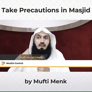In many countries’ mosques have been closed down and in some other countries there are other restrictions on the gatherings. Mufti Menk explains that regardless of what situation you are in, one should listen to and abide by what the authorities and medical experts are saying. In case any individual is sick then it prohibited for him/her to come to the masjid as that may spread the infection and endanger the lives of other people. He also advises scholars of muslim communities to take concrete p