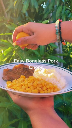 Easy Boneless Pork Chops Recipe | Tender & Delicious