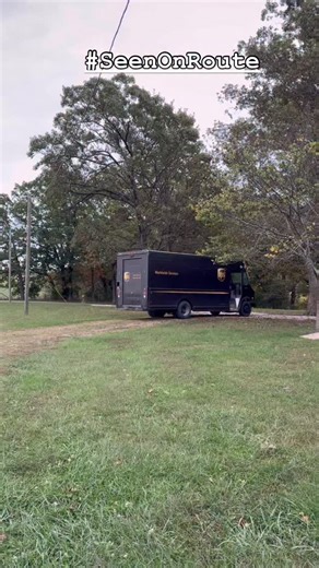 2.7K views · 102 reactions | Member Justin Deans BumpSide  #seenonroute #ford #pickup #truck #f100 #fordf100world #f100world | Ford f100 World | Facebook