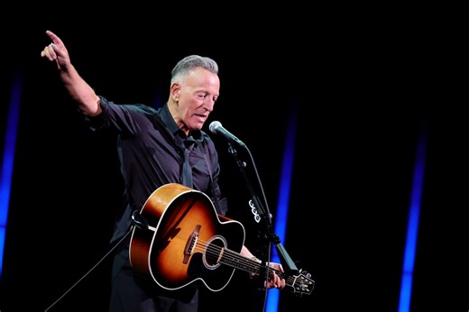 Bruce Springsteen calls out ‘King Trump’s private army’ in new song dedicated to Minneapolis