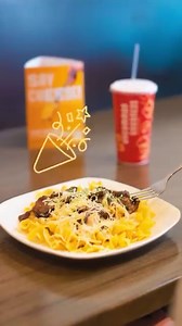 You’ve got a crowd to please. Noodles & Company catering has all kinds of craveable ways to please them. | Noodles & Company