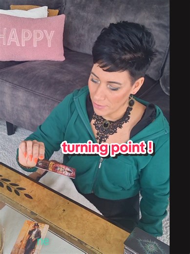 Exploring the Turning Point: Tarot Readings and Intuition