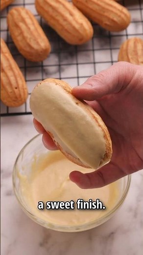 5-Minute Sweet Maple Glaze for Your Baked Goods #maplesyrup #glaze #recipeshorts