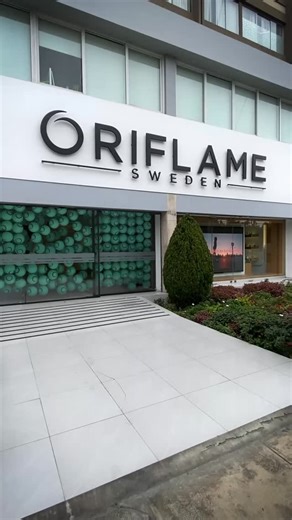 ¿Lista para darle un giro a tu rutina y vivir nuevas experiencias? 🌟 La propuesta sueca de Oriflame aterriza en tu ciudad para ofrecerte una experiencia completa que transformará tu forma de verte y sentirte. Descubre productos que te harán sentir y lucir increíble y conecta con la energía de una comunidad única.✈️💫 ¡No hay excusas para no asistir! Inscríbete ahora en el link de nuestra biografía y asiste al evento para participar por regalos increíbles.🎁 #Oriflame #OriflameTrip #ViajeDeBelle