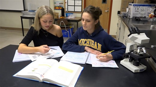There's Good News: From classrooms to labs, Bend students prove girls belong in science