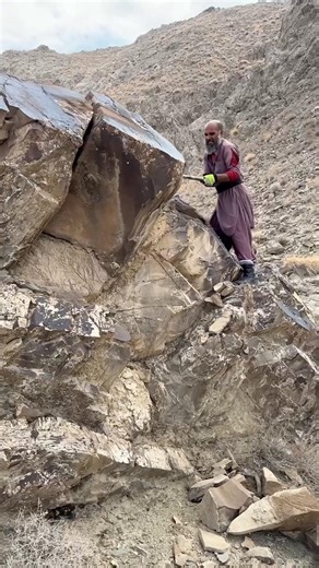 Stone Mining Process 😱 #shorts #mining #trending