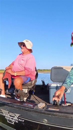 Fish a FLOPPIN'