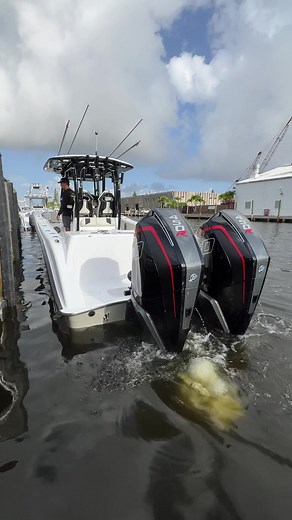 Cape Horn 34XS powered by twin 450Rs. Guess the top speed! 🚀 #Boatsdaily #Centerconsole