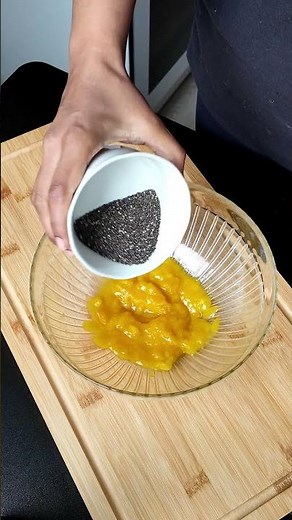 Mango Coconut Chia Pudding – Creamy and Easy Dessert 🥭🥥