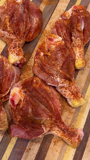 Butterflied chicken drumstick prep! #chicken #chickendrumstick #foodprep #cookingtiktok #grilling #bbq #traegergrills