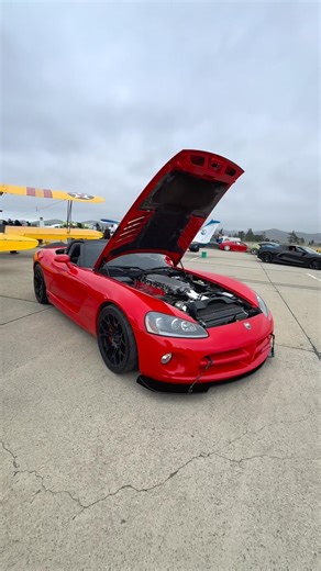 🇺🇸🐍 Dodge Viper — The last of the analog monsters