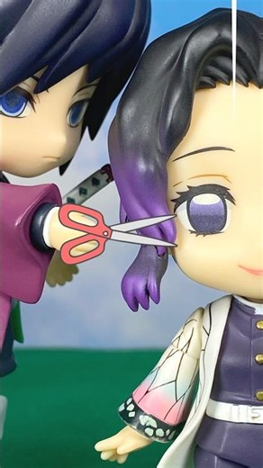 【Demon Slayer】Giyu Tomioka cuts Shinobu Kocho's hair⁉︎ #demonslayer #kimetsunoyaiba #deadinside