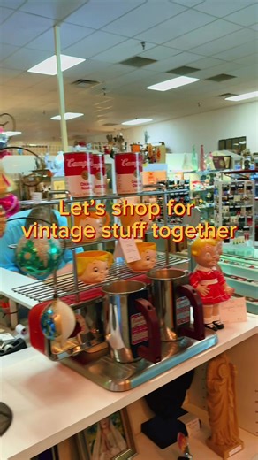 This is your sign to visit Orange Tree Antiques Mall next time you’re in Winter Park! What items do you think I got & what would you have gotten?? #antiquemall #orangetreeantiquesmall #orlandohiddengems #orlandoantiques #shopsecondhand