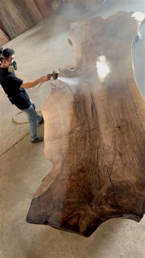 Have you ever seen a walnut slab like this? We’re oiling the final topcoat on a rare Anatolia Turkish Walnut slab — natural plant-based oils and resin revealing the depth and figure. The scale and rarity of this material from Northern Turkey is exceptional. Once cured and detailed, it heads to Thailand after Lunar New Year. #TurkishWalnut #LiveEdgeTable #ArchitecturalFurniture #PlantBasedFinish #ModernInteriors #Reduxwood | Reduxwood