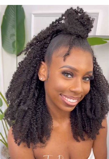 Available online at @Ulta Beauty! 🛒🧡 Jasmine Coil Clip-ins were created with real 4C texture in mind… an instant offer of effortless volume, natural blending, and a flawless finish! Shop True Pure Texture online at www.Ulta.com. 💫 #trueandpuretexture #ultabeauty #coilyhairclipins