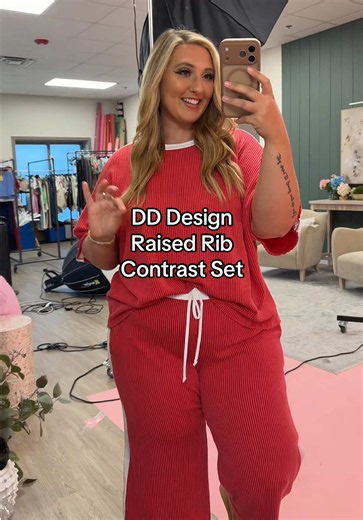 Stylish Plus Size Contrast Set for Every Occasion