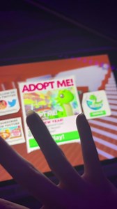 Trading vid in a rich server with mega goldhorn! Tag Adopt me 😻 #fyp #foryoupage #viral #robloxxxlifeee #preppy #actives #PlayAdoptMe #AdoptMe #Roblox #chloefroggy #richserver #tradingvid #megagoldhorn