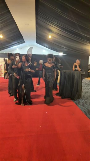 Vidéos de Sona❤️Saloni🇬🇳 (@salonideguinee) avec оригинальный звук - INSTAGRAM : Vassaabii