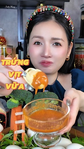780K views · 13K reactions | Khai trương background mới.... đã quá mấy ôb uiiiii Sally Hạng #mukbang #food #sallyhang | SALLY HẠNG | Facebook