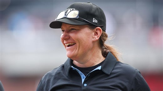 Jen Pawol, first female MLB umpire, will work spring training