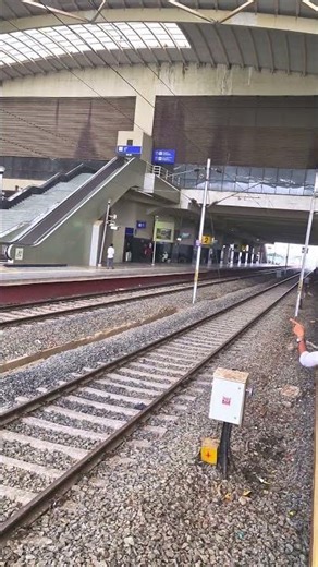 India’s Modern Railway Station Gandhinagar Capital | View in 4K HDR10+ #indianrailways #viral
