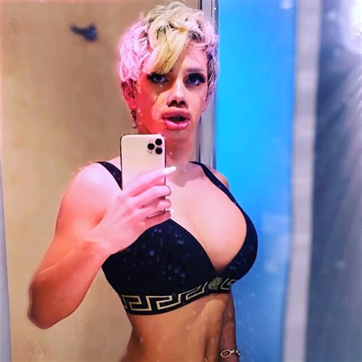 The incredible & extreme Bimbofication of Vienna Xtrem @ViennaXtreme - 2020 to 2026650cc to 2800cc & normal lips to filled biggest lips in the world!More fake & extrem plastic body modification soon for vienna!!https://t.co/LLhOWJyW5D