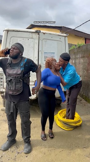 Cool kiss | Mento tv