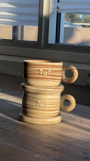 Coming to our shop this sunday ☕️✨🎧#grumpykidstudio #handmadepottery