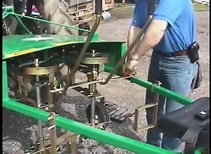 Sarcloir ECO / ECO Weeder - Univerco - - video Dailymotion