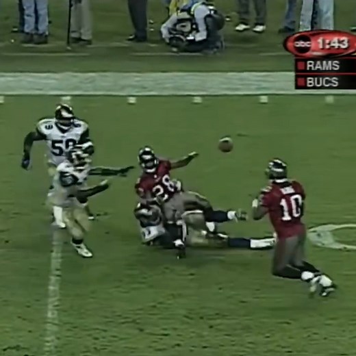 "IT WAS ELECTRIC FOR TAMPA." 🤯 On this day 2️⃣4️⃣ years ago, Warrick Dunn & Shaun King delivered one of the craziest plays on Monday Night Football in the ultimate revenge game. Watch more plays like this on NFL 🎥 | Tampa Bay Buccaneers