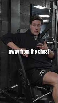 Setting up the machine chest press #bodybuilding