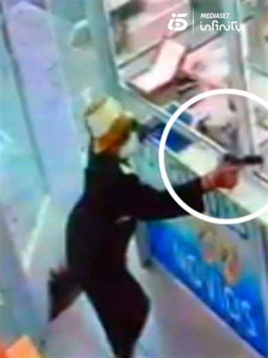 La oleada de atracos a joyerías dispara la preocupción en Madrid: siete asaltos armados en apenas mes y medio #news #noticiastiktok #noticias