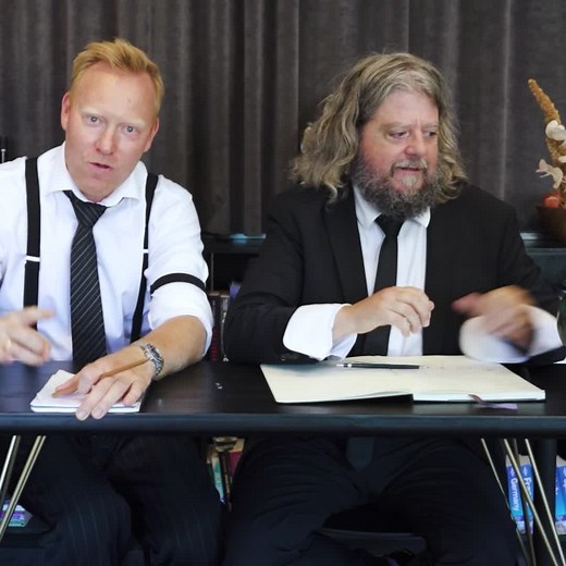 DE ER TILBAGE...... Anders Lund Madsen & Anders Breinholt er tilbage i dine ører! Den hedder 'Anders & Anders Podcast' Vi er glade for og stolte af, at udkomme eksklusivt på Podimo. Er du ikke allerede medlem, så få et godt tilbud lige her: Podimo.dk/andersoganders Glæd dig, det gør vi 🙏🏻 | Anders og Anders' Podcast