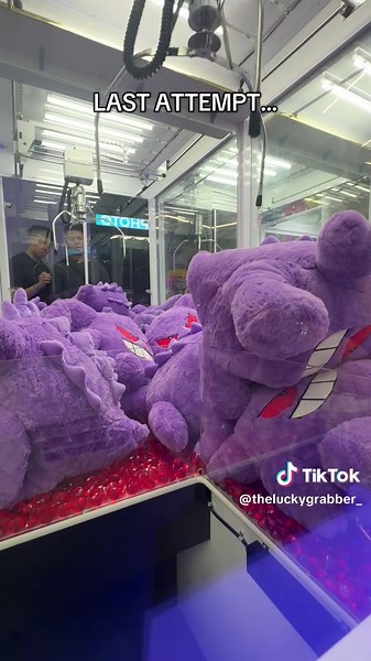 Mastering the Claw Machine: Tips for Winning Plush Toys