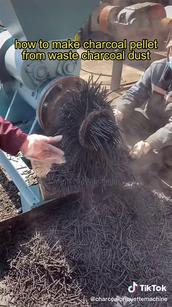 how to make #charcoalpellet from #waste #charcoaldust #activatedcarbon #charcoal #briquette #charcoalbriquettemachine #amazing #linghengmachinery