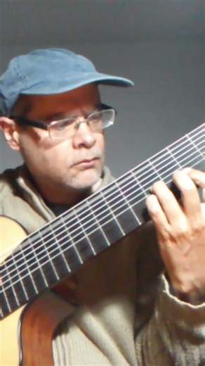 Lágrima de Tárrega en guitarra de 10 cuerdas Cathedral 110CEL