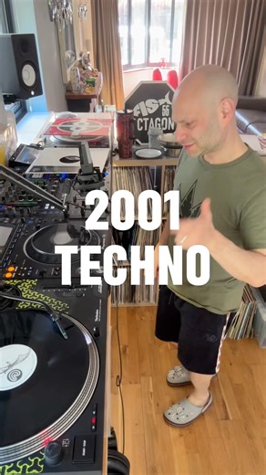 It’s Hardgroove techno isn’t it lol HMC was Carmelo Bianchetti from Australia #techno #hardgroove