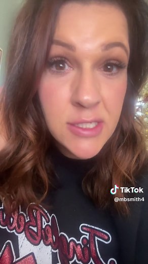 Effortless Baseboard Cleaning with Homeika Spin Scrubber by Melissa Smith