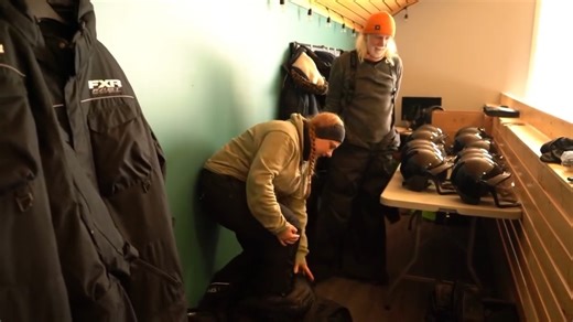 Ruby Range Adventure sure know how to carve memories, with high speed chasing snowflakes and adrenaline across the Yukon's winter wilderness 😎🏍💨. 🎥: Ruby Range Adventure 📍: Whitehorse, Travel Yukon | Canada Keep Exploring