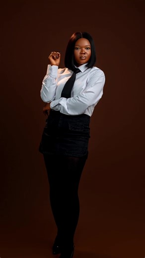 Elegant Postures for a Birthday Photo Shoot