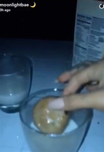 Ariana & Mac Baking Cookies