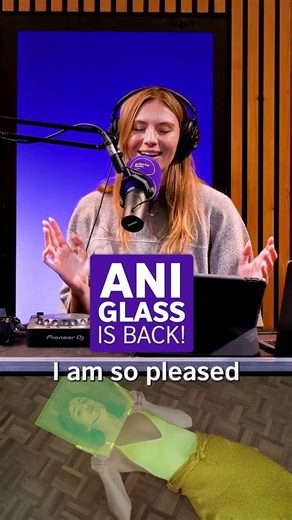 Welsh-Cornish artist Ani Glass is back! 🏴󠁧󠁢󠁷󠁬󠁳󠁿 'Phantasmagoria' is the opening single and title track of Ani's forthcoming second album, due end of September 👀 Visit linktr.ee/selectorradio to watch more. #Arts #SelectorRadio #MusicRecommendations #AniGlass #WelshMusic #SianEleri | British Council Singapore