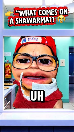 WHAT COMES ON THE SHAWARMA?? 😭 #shorts #roblox #funny